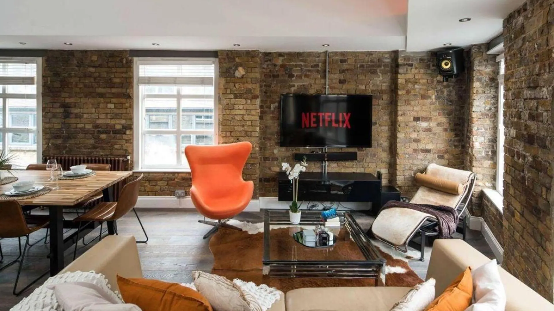 Luxury Penthouse Located Near Old Street Apartment London